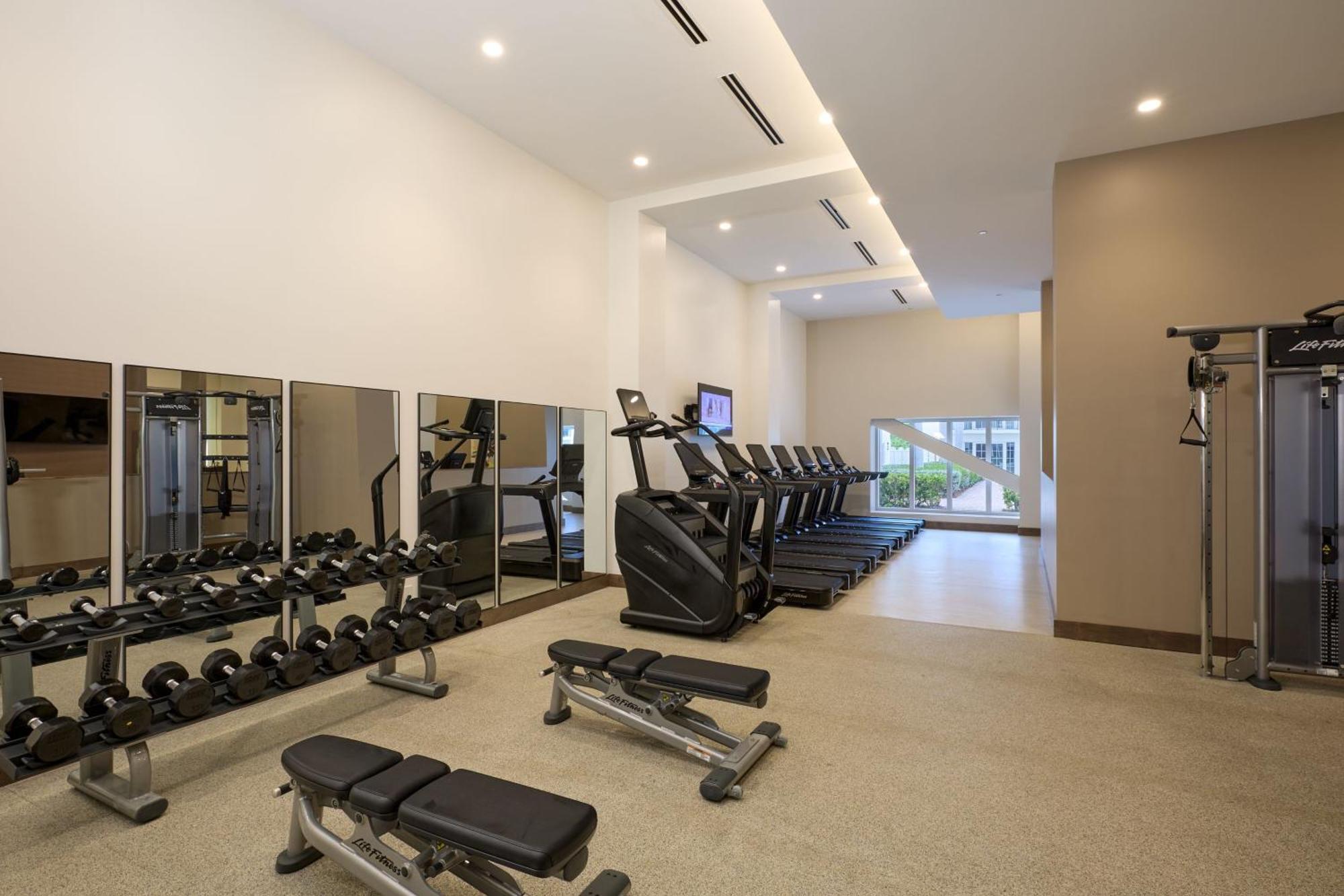 Jw Marriott St Maarten Beach Resort & Spa ดอว์นบีช ภายนอก รูปภาพ