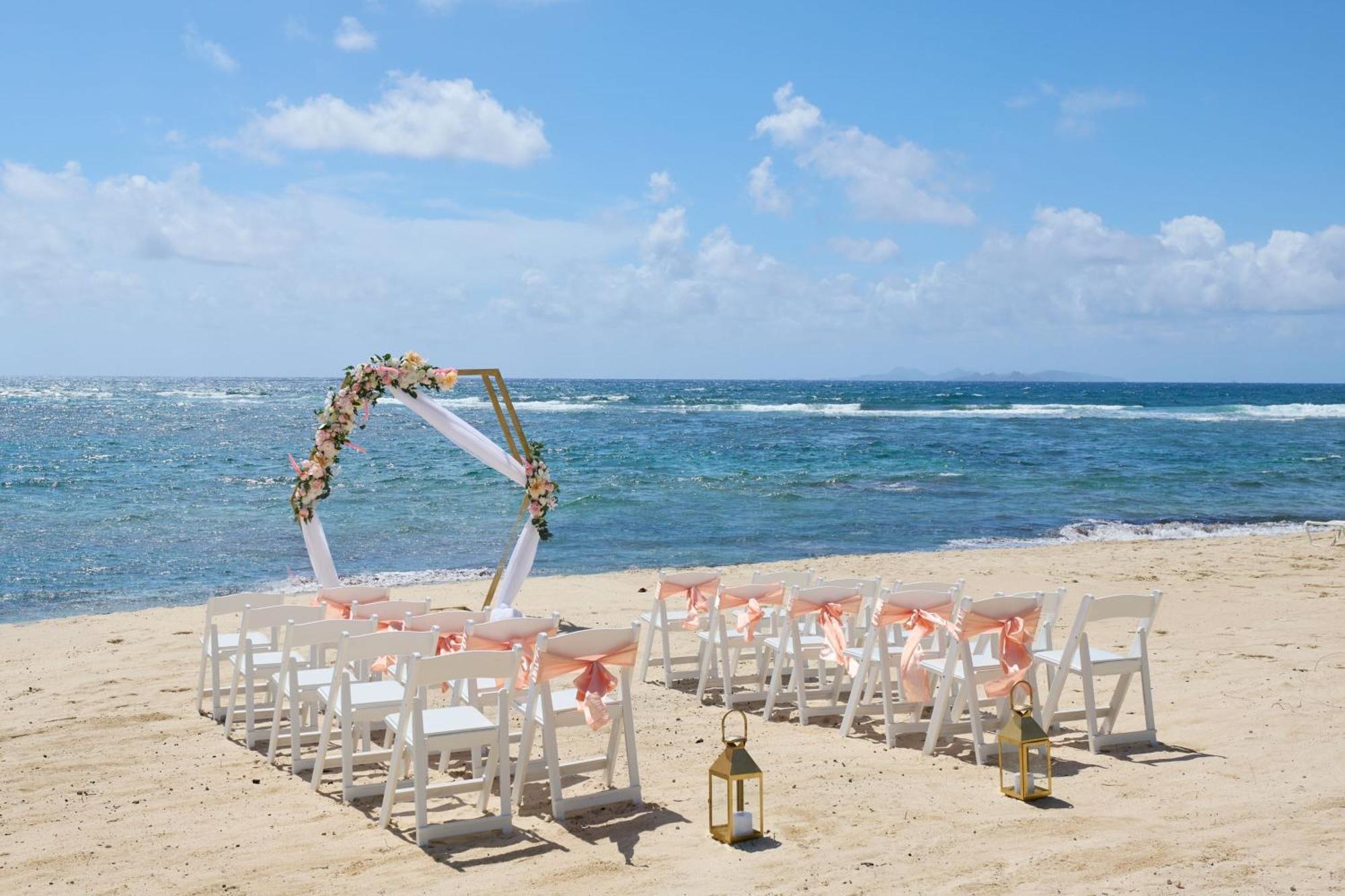 Jw Marriott St Maarten Beach Resort & Spa ดอว์นบีช ภายนอก รูปภาพ