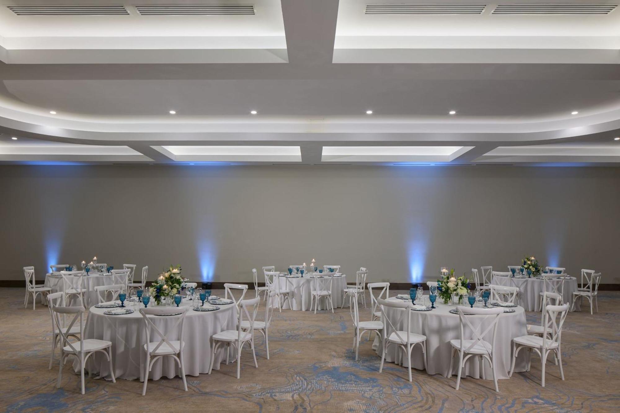 Jw Marriott St Maarten Beach Resort & Spa ดอว์นบีช ภายนอก รูปภาพ